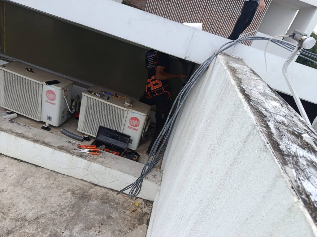 เดินท่อร้อยสาย