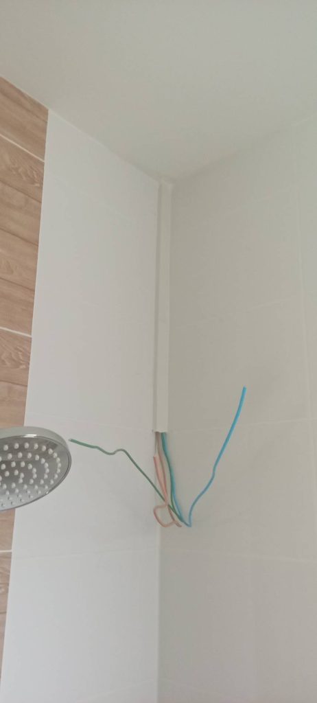 เดินสายรอติดตั้ง