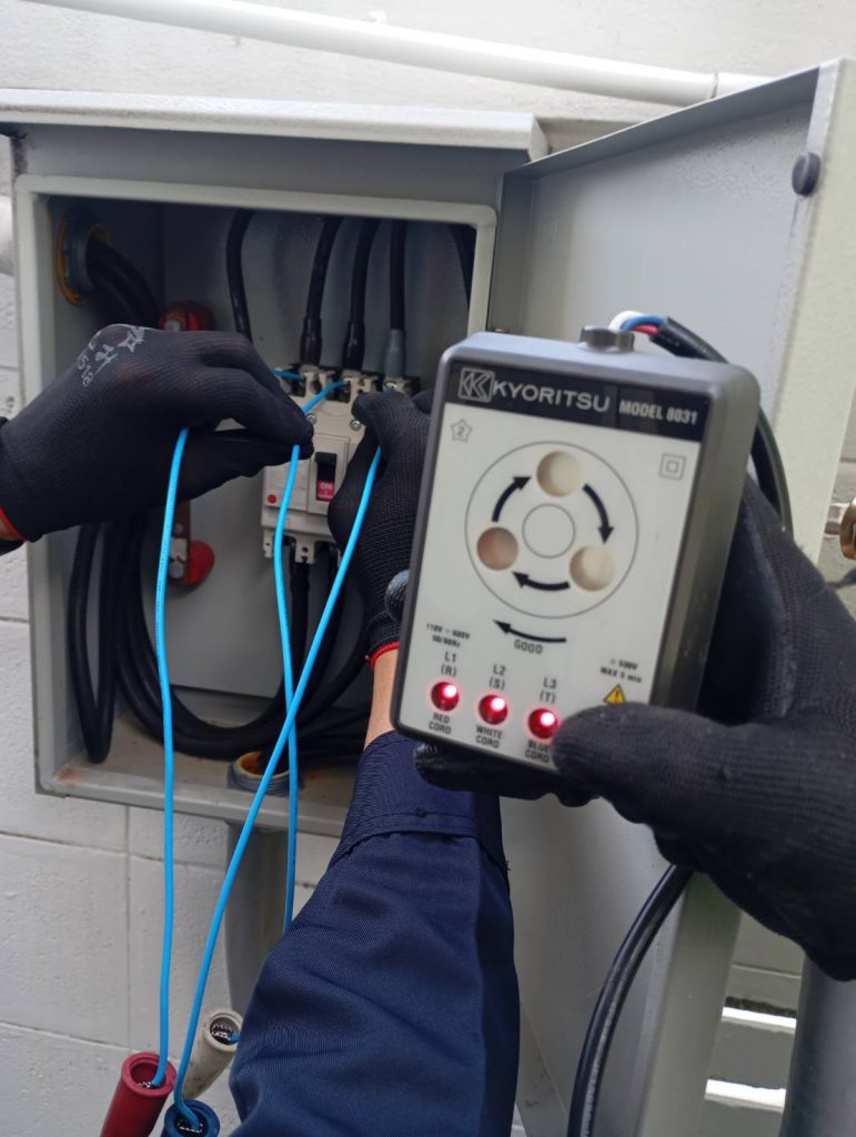 เช็กเฟสโดยเครื่องวัด