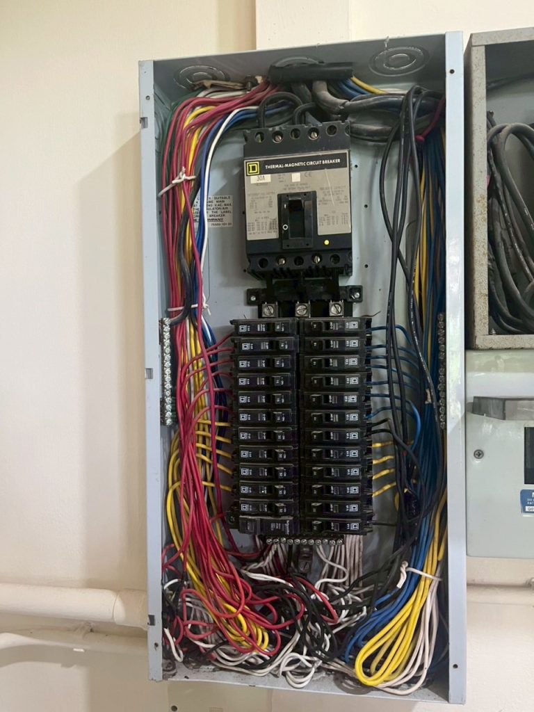 ตู้โหลดเซ็นเตอร์