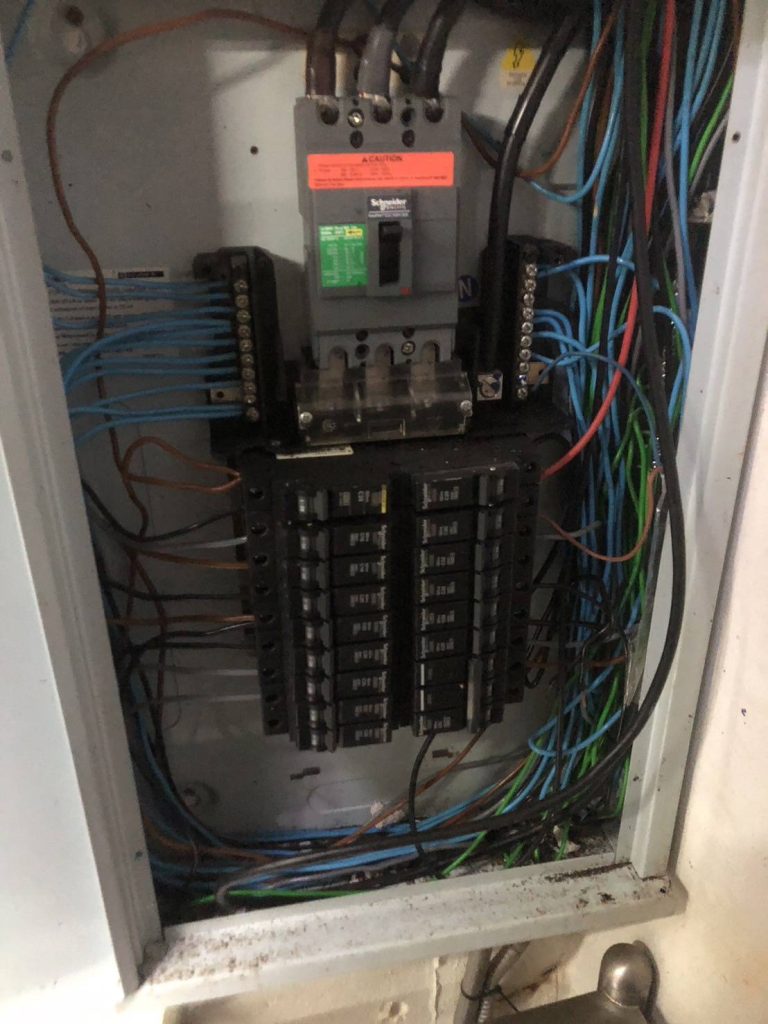 ตู้โหลดเซ็นเตอร์