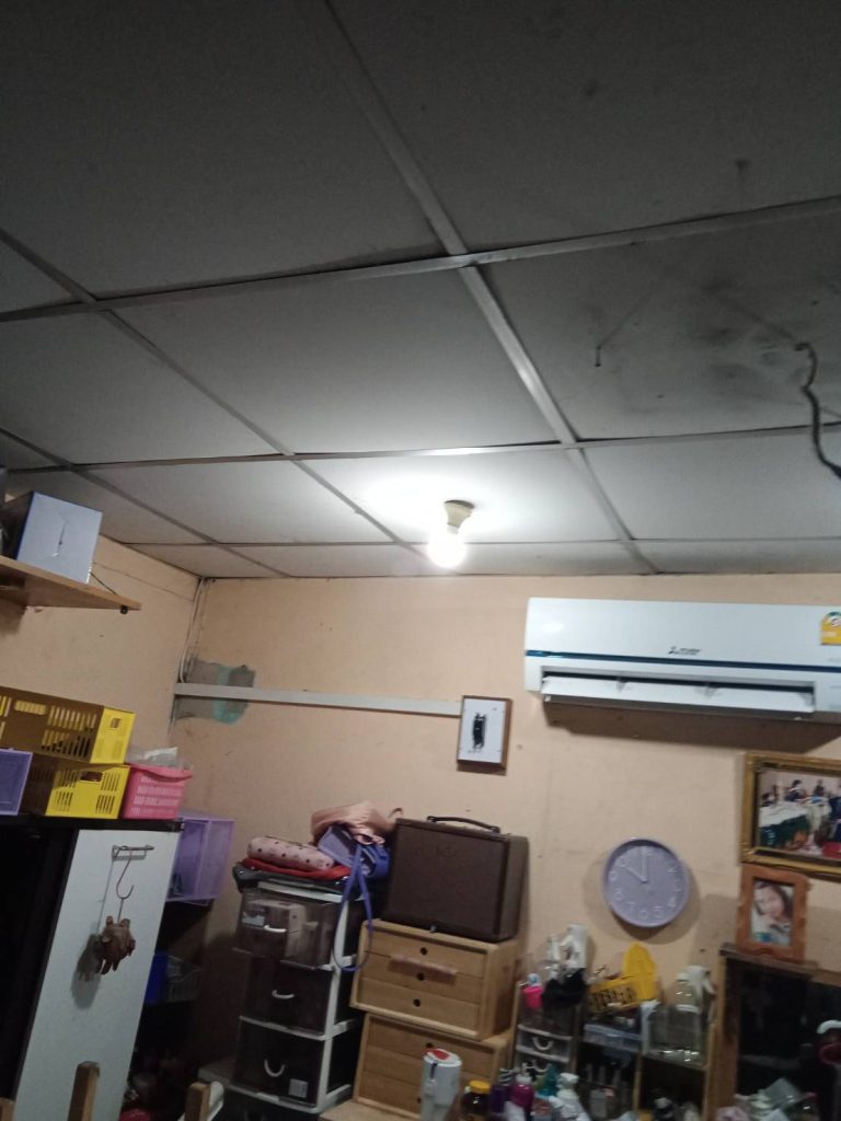 เบรกเกอร์