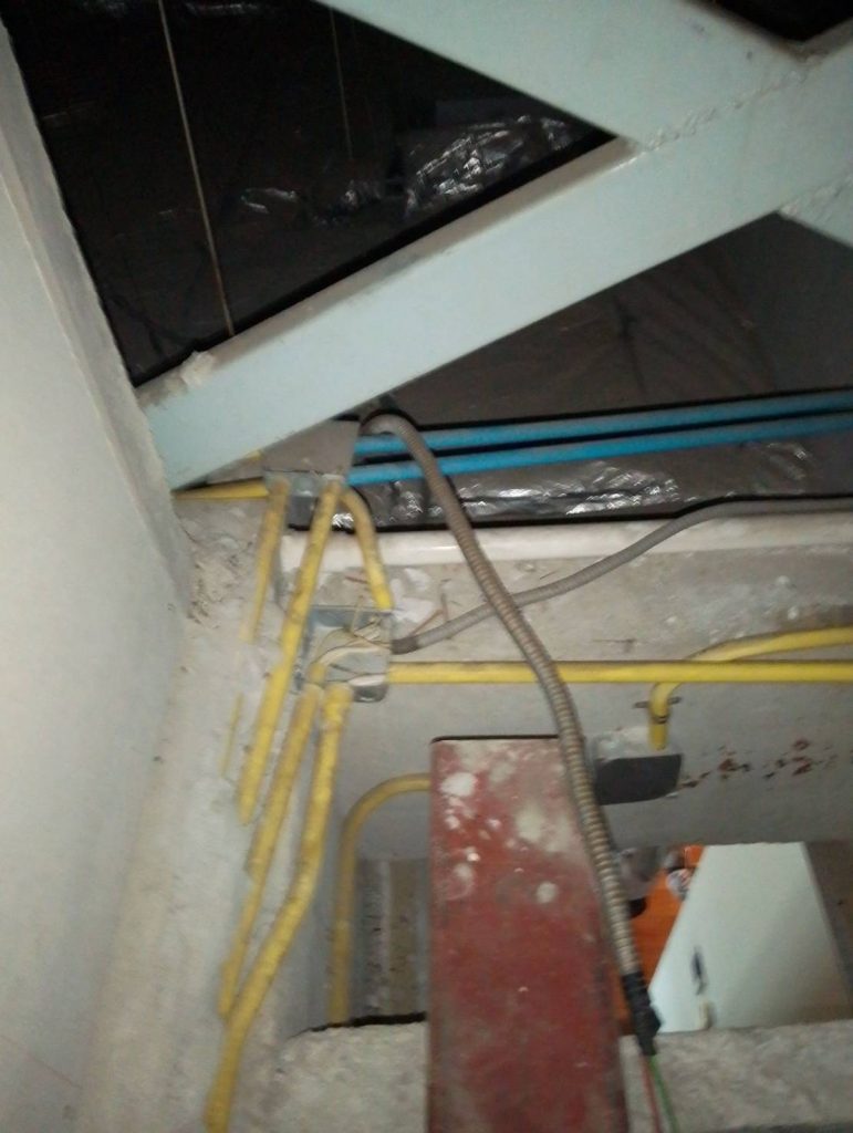 เดินสายไฟ