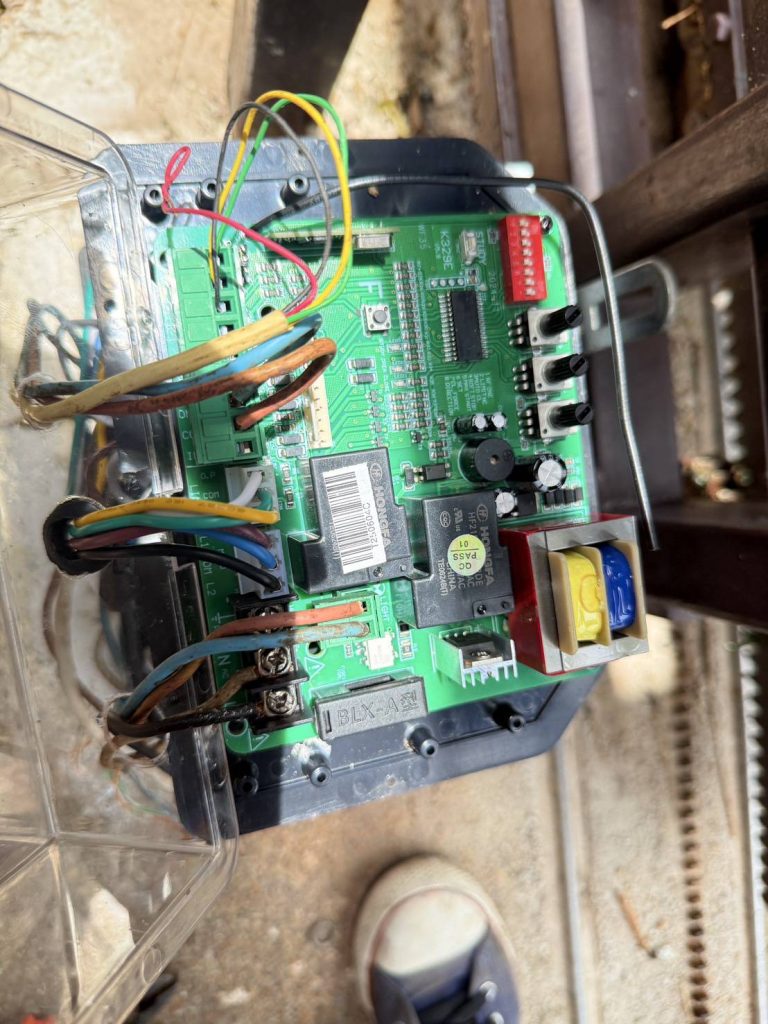 มอเตอร์ประตูรีโมท