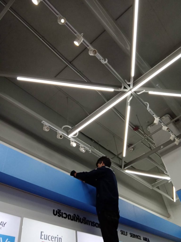 งานติดตั้งไฟแสงสว่าง