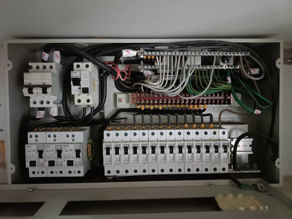 ตู้โหลดเซ็นเตอร์