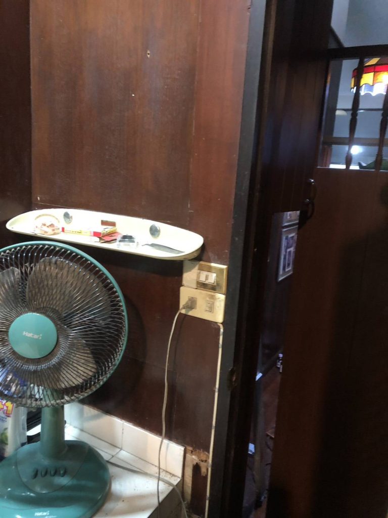 ปลั๊กไฟและสวิตช์