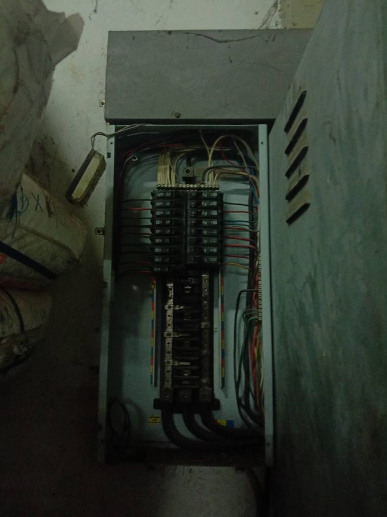 ตู้เมนไฟฟ้า