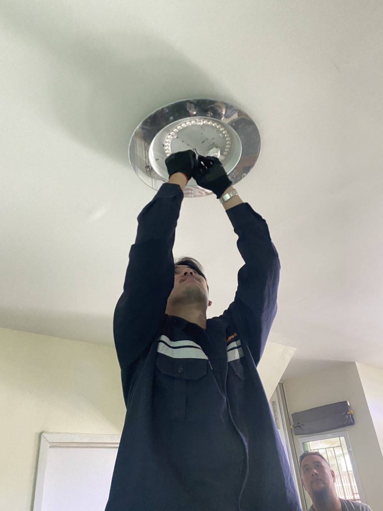 ตรวจเช็กดาวน์ไลท์