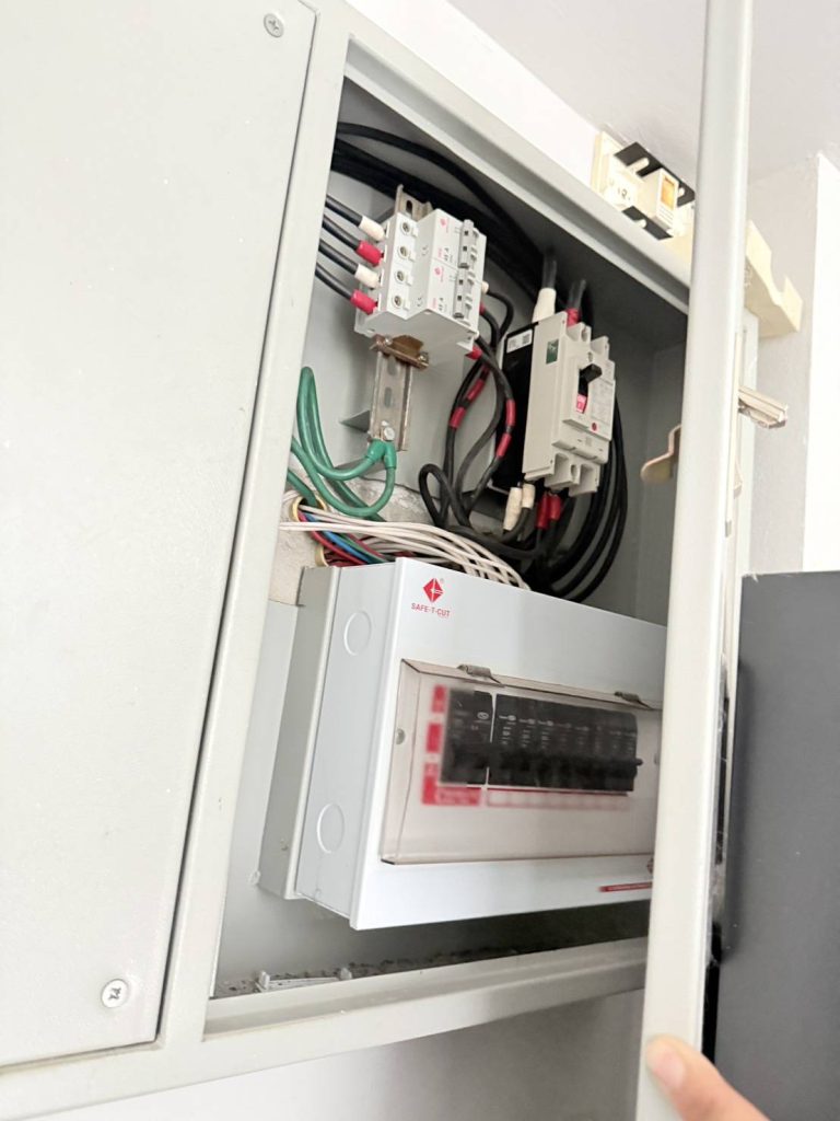 ตรวจเช็กตู้โหลดเซ็นเตอร์