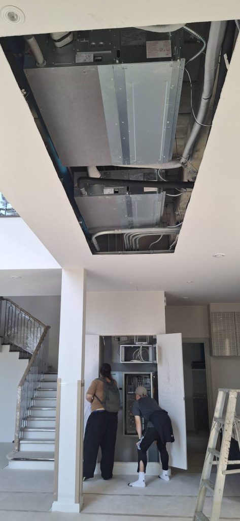 เครื่องปรับอากาศแบบซ่อนใต้ฝ้า