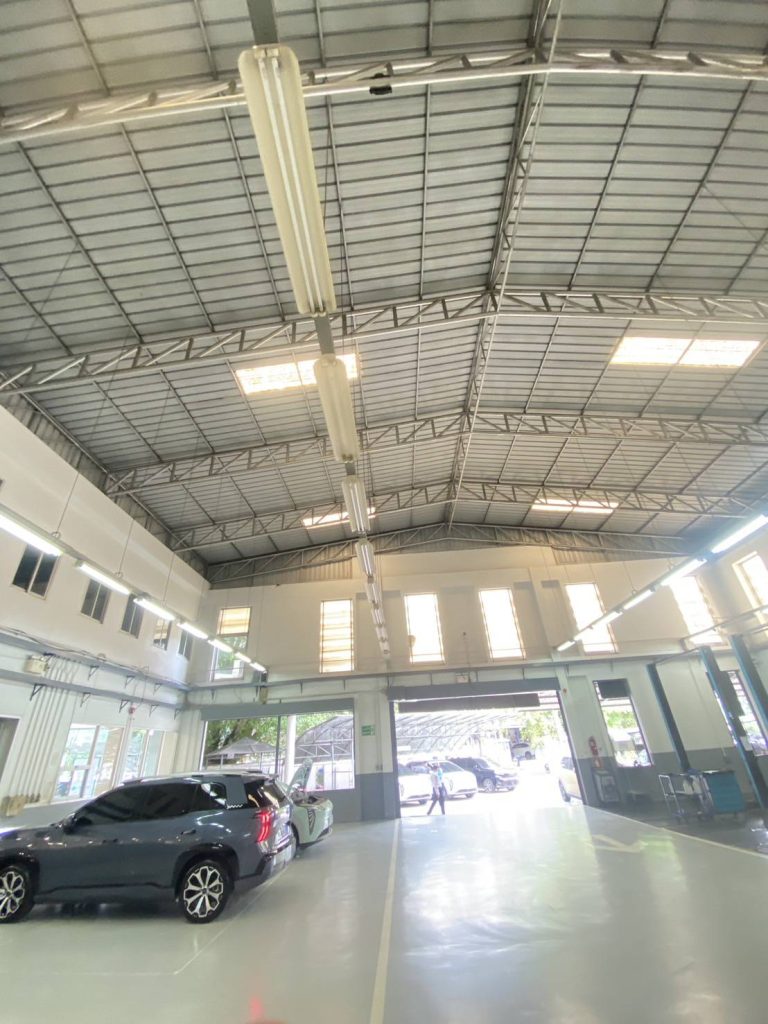 ติดตั้งหลอดไฟ LED 