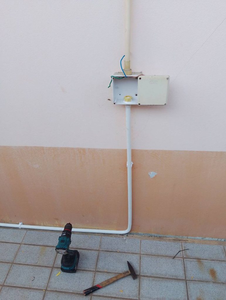 เดินท่อร้อยสาย