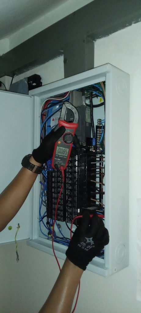 ตรวจเช็กตู้โหลดเซ็นเตอร์