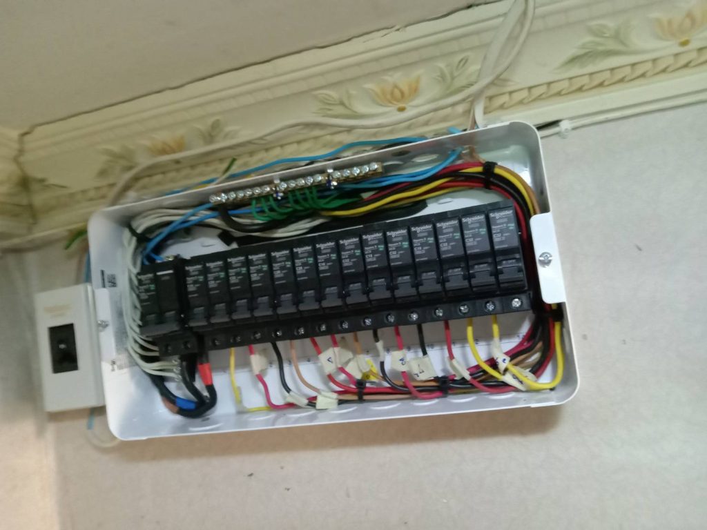 จัดเรียงสายไฟใหม่