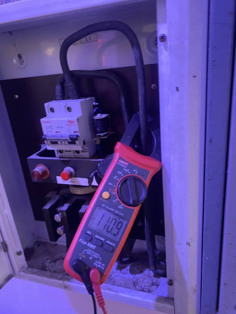 วัดไฟเมนเบรกเกอร์