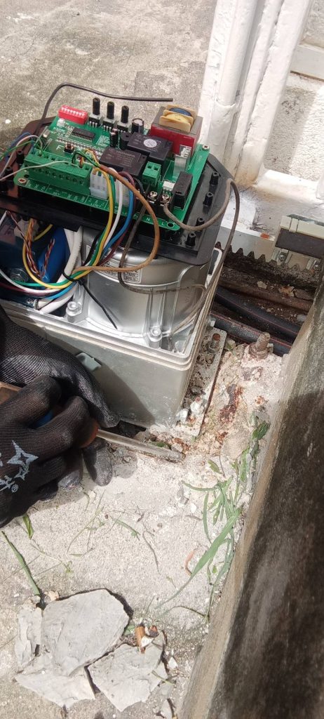 มอเตอร์ประตูรีโมท