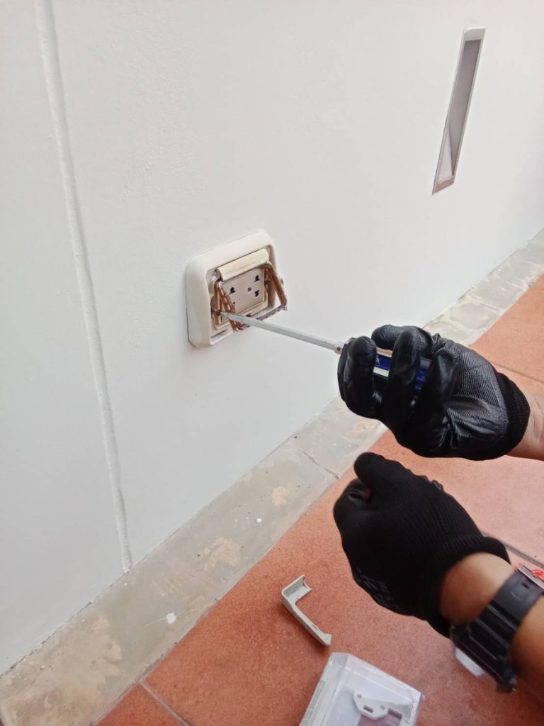 ปลั๊กไฟ