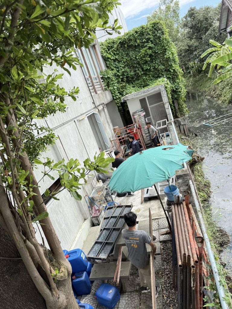 ตั้งนั่งร้านเดินระบบไฟ