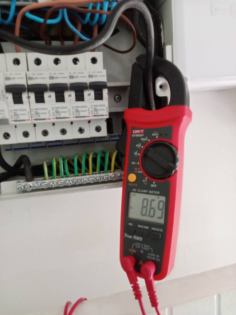 ตรวจหาจุดไฟรั่ว