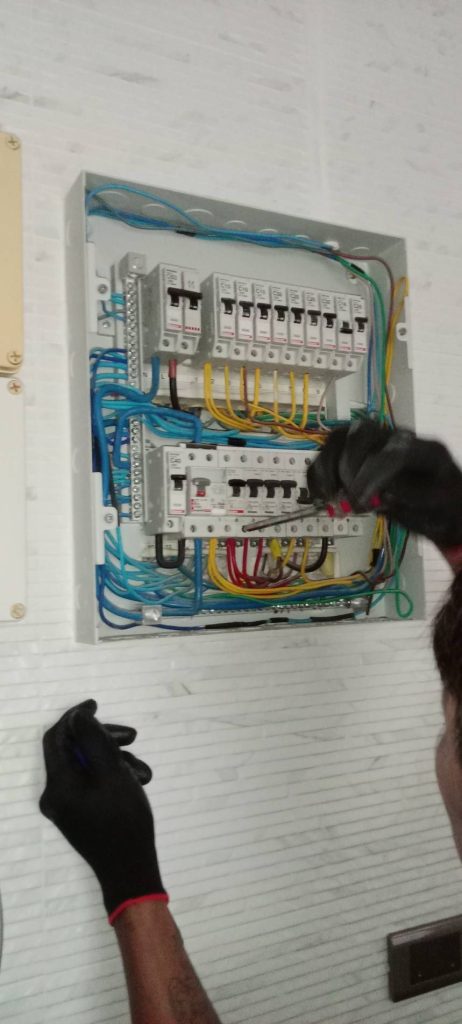 ตรวจเช็กตู้คอนซูมเมอร์