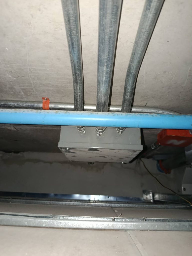 กล่องพักสาย