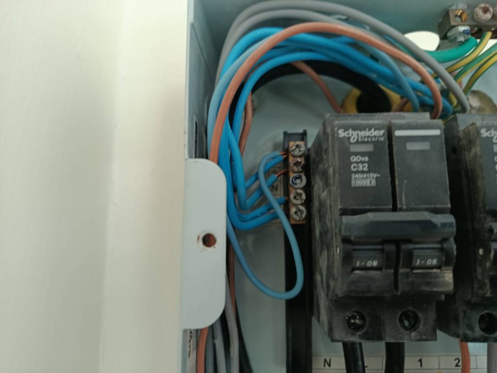 บาร์นิวทรัล