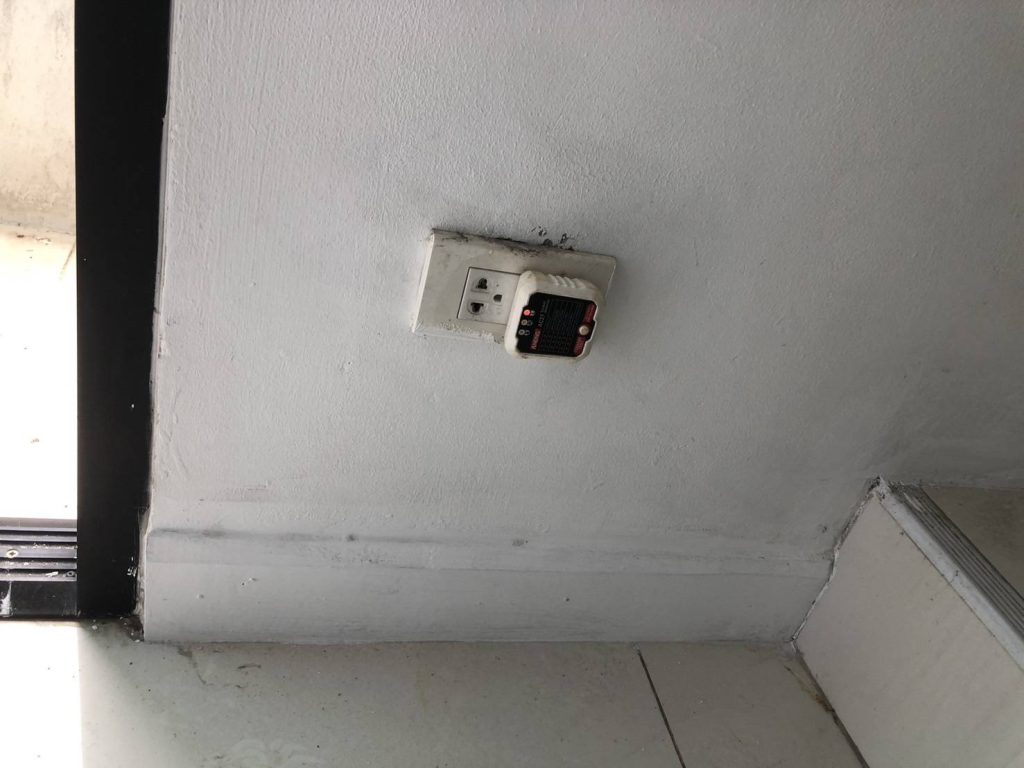 เช็กปลั๊กไฟ