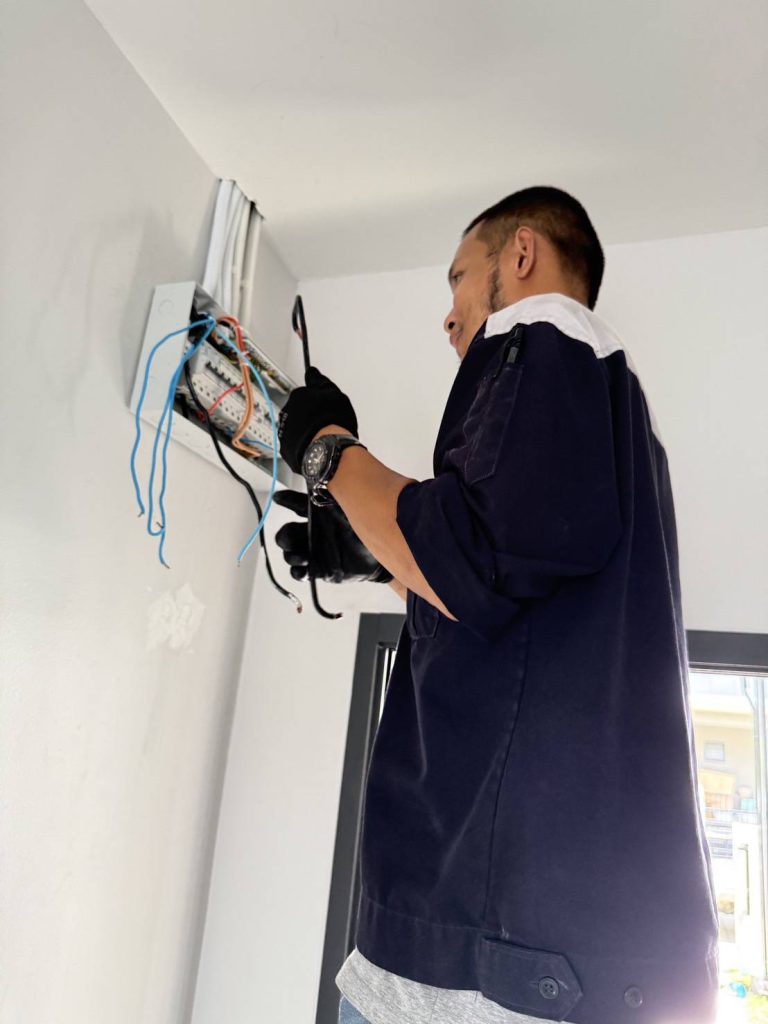 ติดตั้งตู้คอนซูมเมอร์