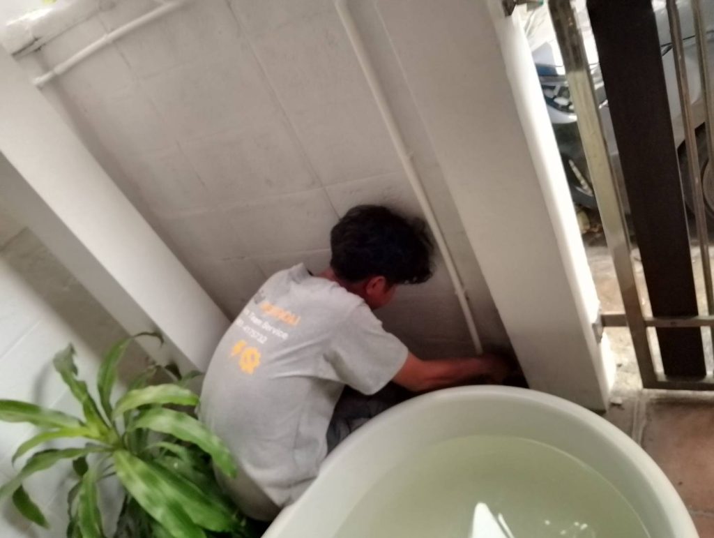 งานเดินท่อร้อยสายไฟ