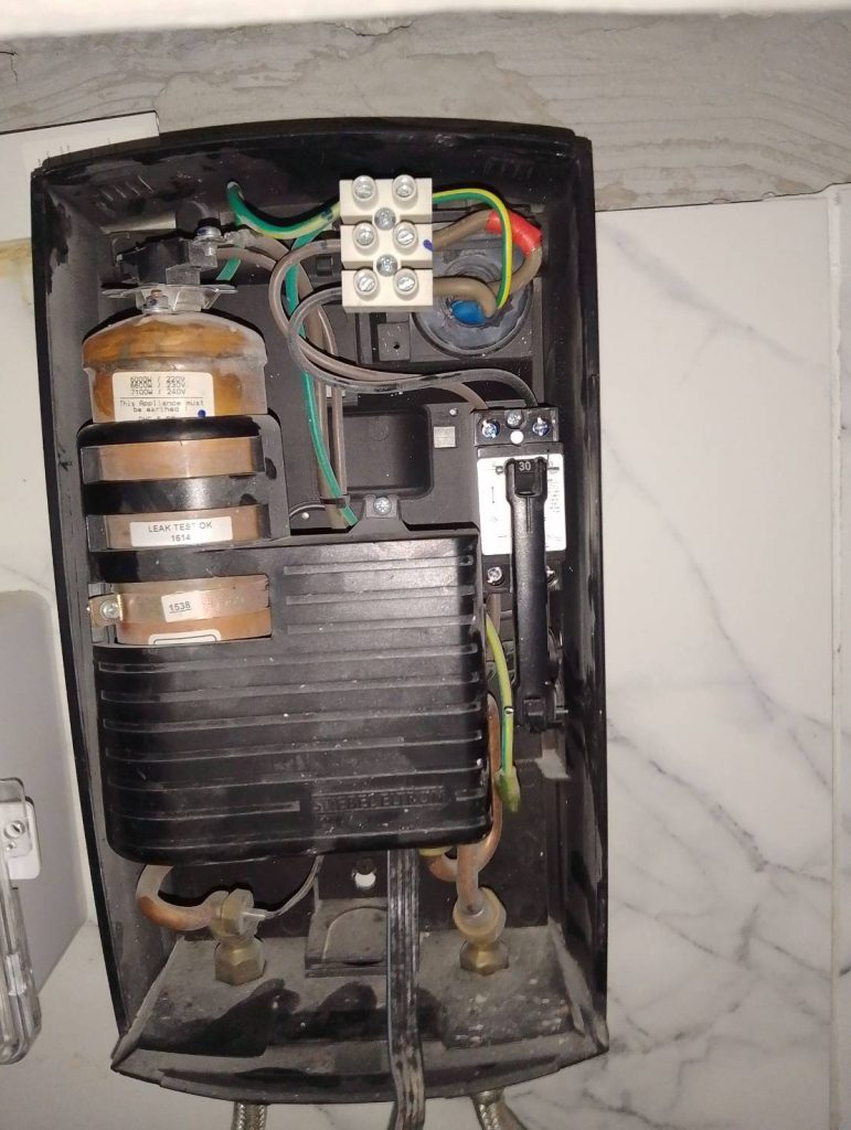 เครื่องทำน้ำอุ่น