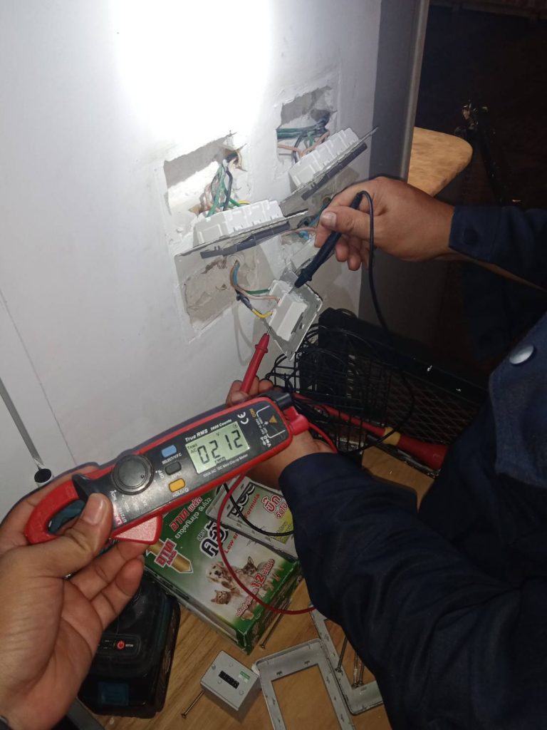 รื้อปลั๊กหาจุดช็อต