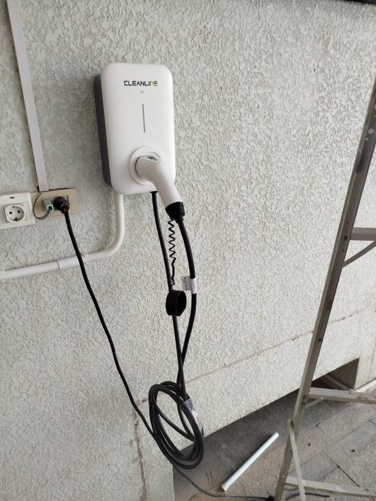 การติดตั้งเครื่องชาร์จรถยนต์ไฟฟ้า (EV Charger)