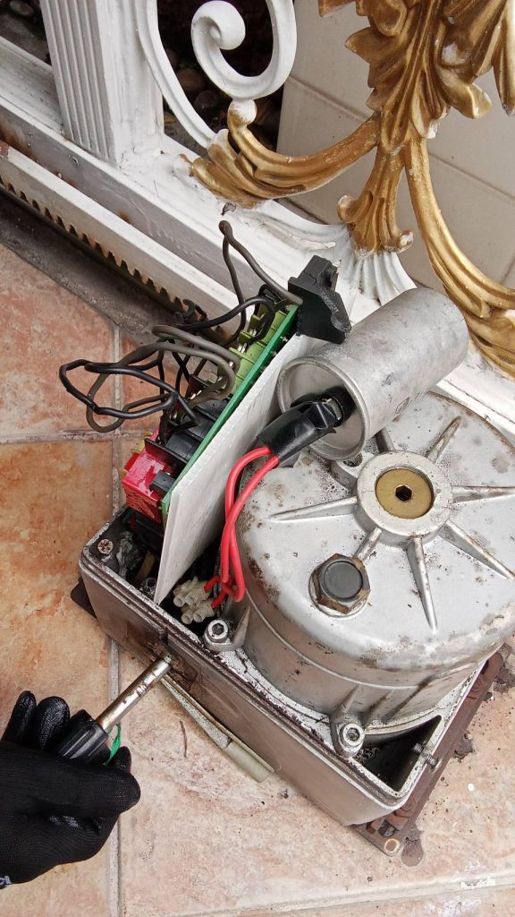 มอเตอร์ประตูรีโมท