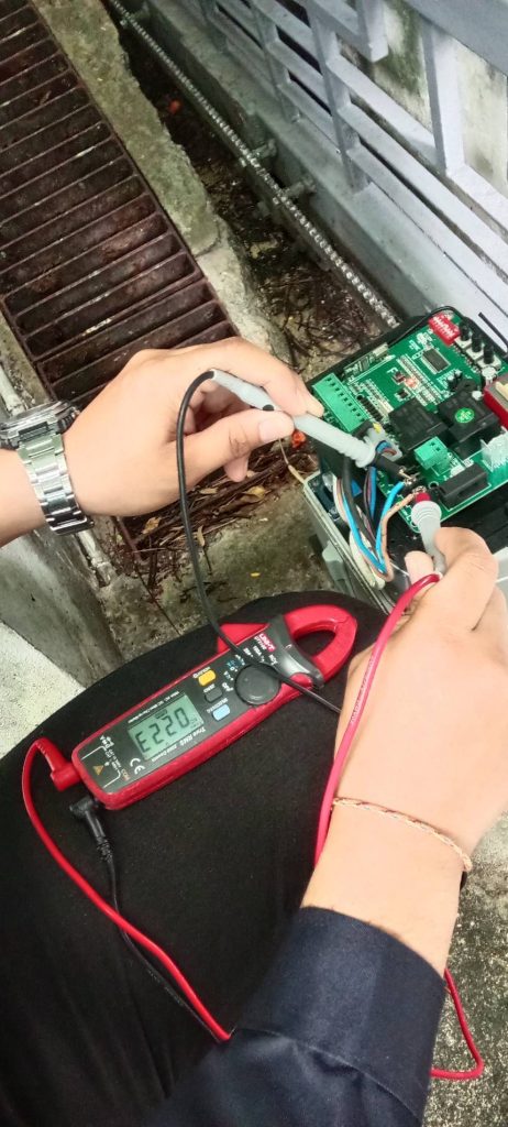 เช็กแผงวงจรมอเตอร์ประตูรีโมท