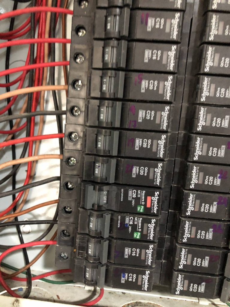 ตู้โหลดเซ็นเตอร์