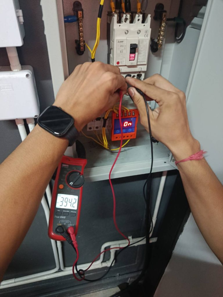 วัดไฟเมนเบรกเกอร์