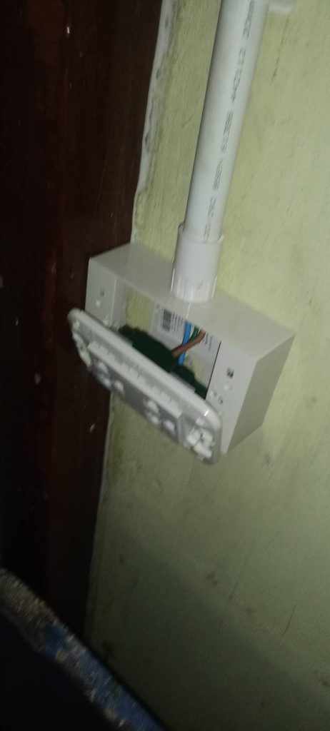 ติดตั้งปลั๊ก