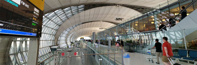 ในสนามบิน
12_12_12