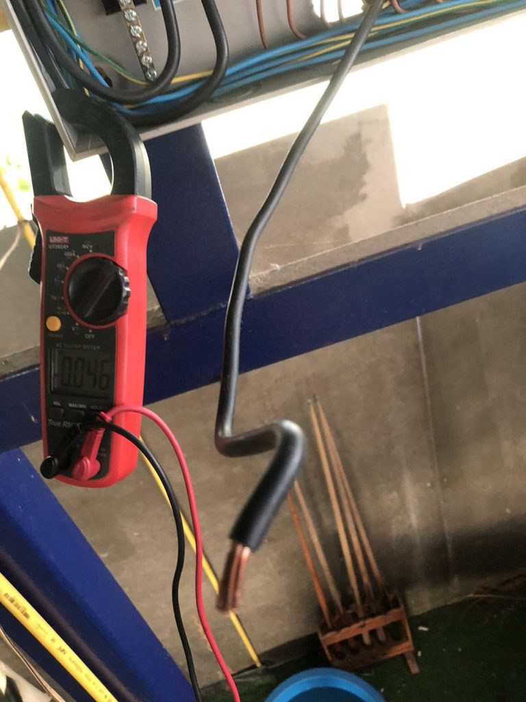 แคลมป์มิเตอร์