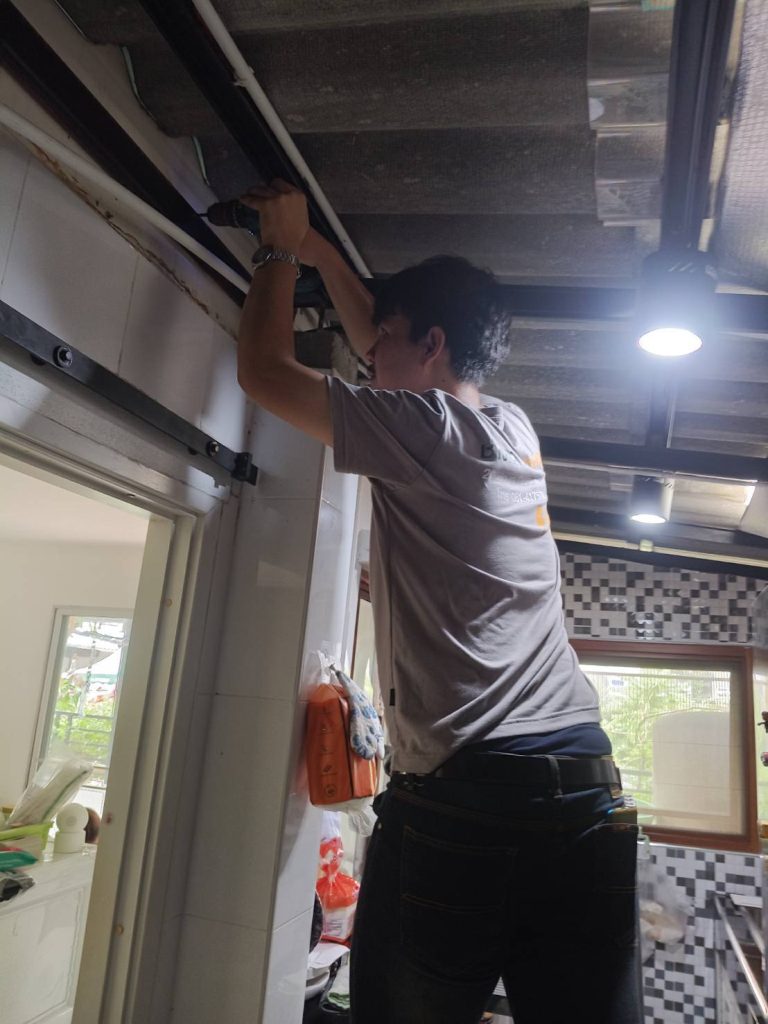 เดินท่อร้อยสาย