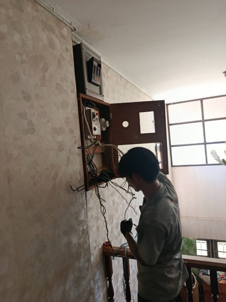 เดินสายไฟติดตั้งตู้คอนซูมเมอร์