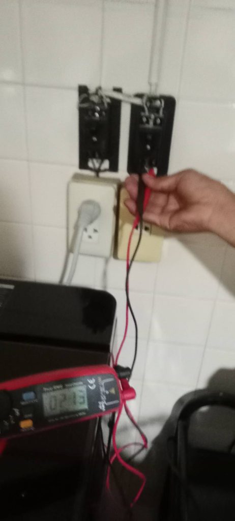 ตรวจหาจุดไฟรั่ว