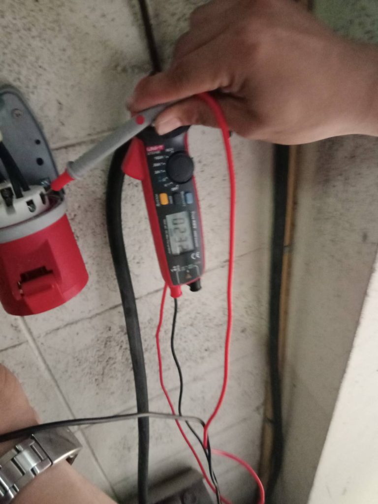 ตรวจเช็กเพาเวอร์ปลั๊ก