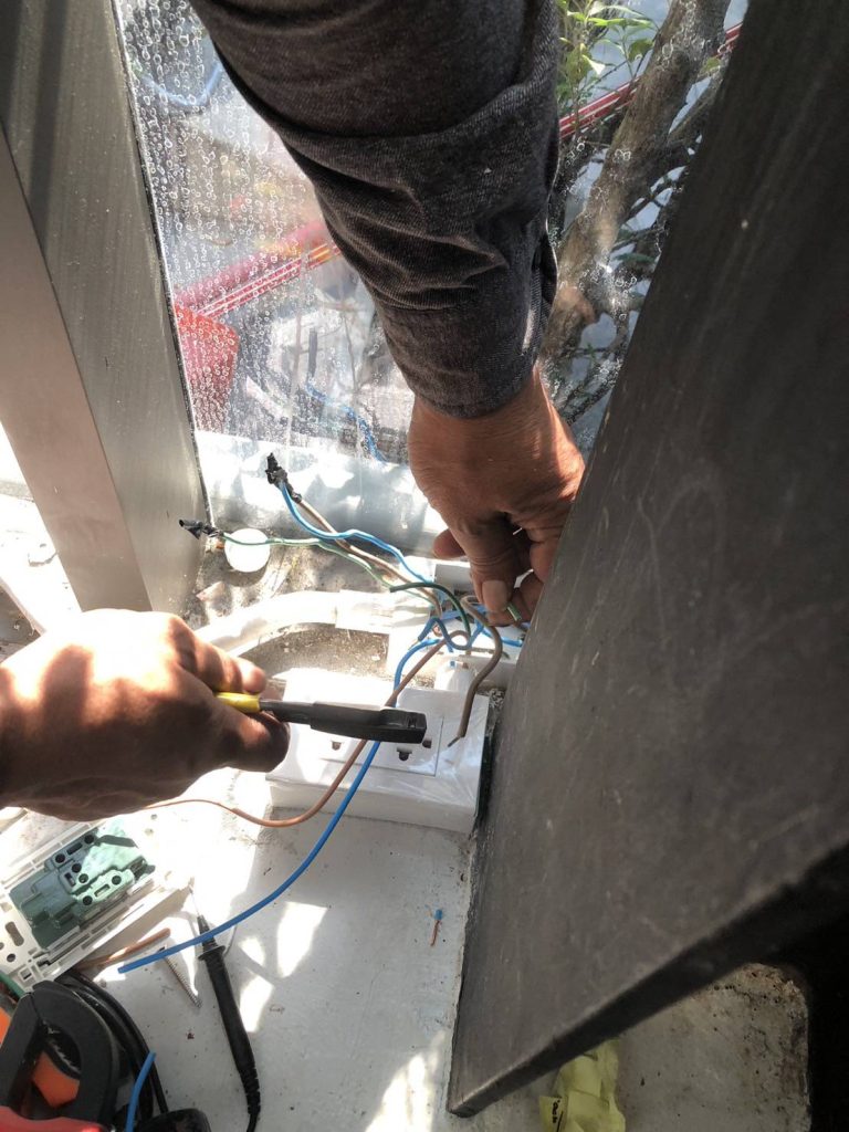 ติดตั้งปลั๊กเพิ่ม