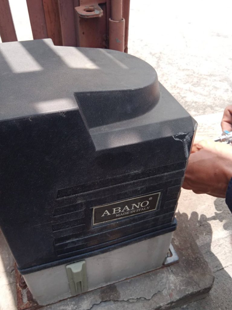 ตรวจเช็กมอเตอร์ประตูรีโมท