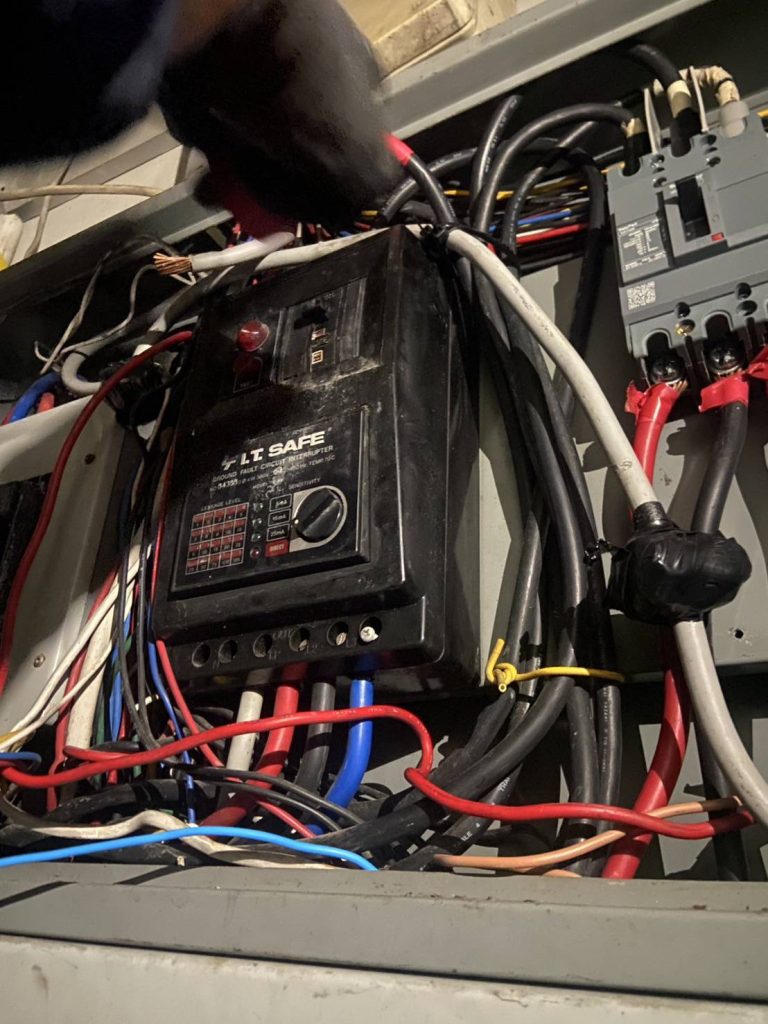 ตรวจเช็กตู้คอนซูมเมอร์