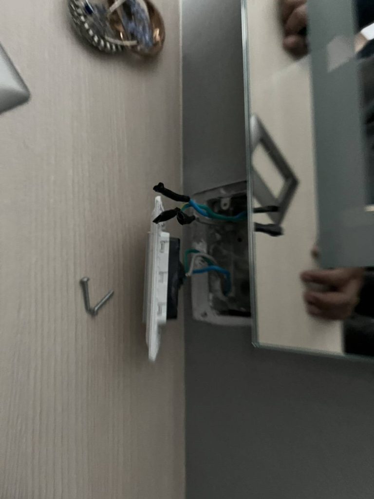 รื้อปลั๊กหาจุดช็อต