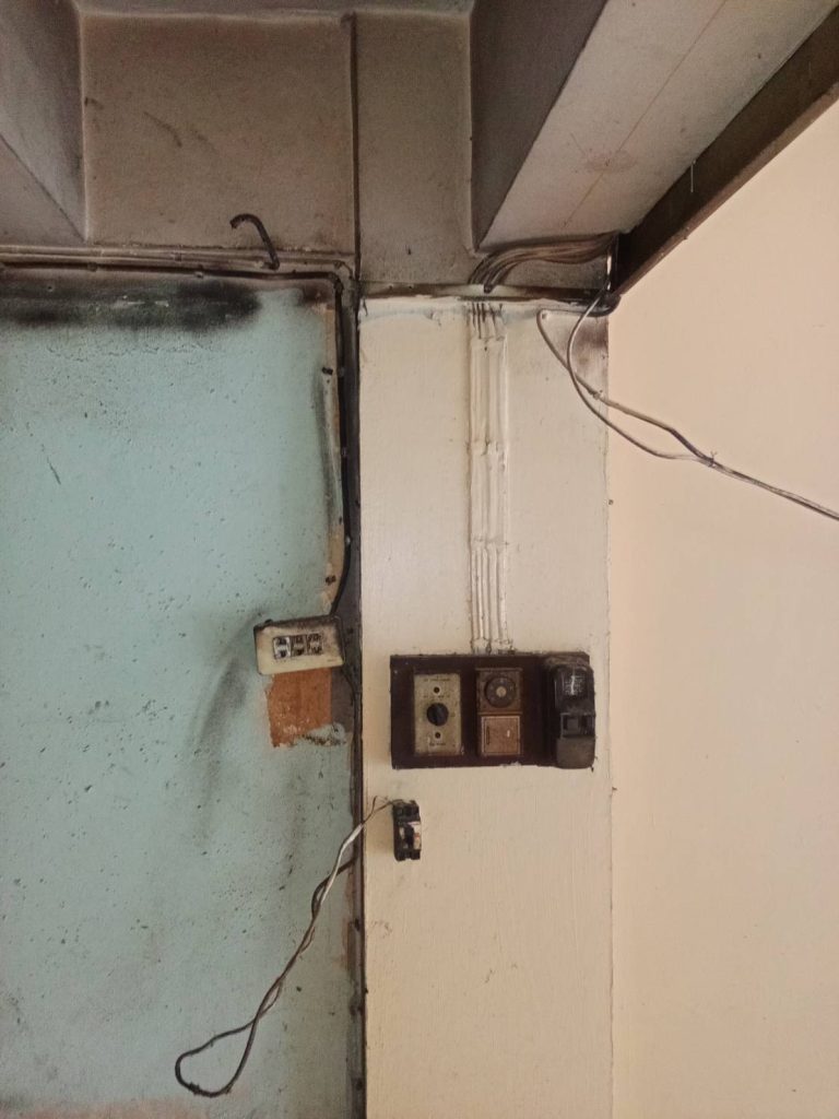 ระบบไฟทีมีรอยไหม้