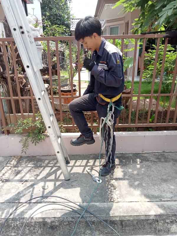 เตรียมปีนเสา